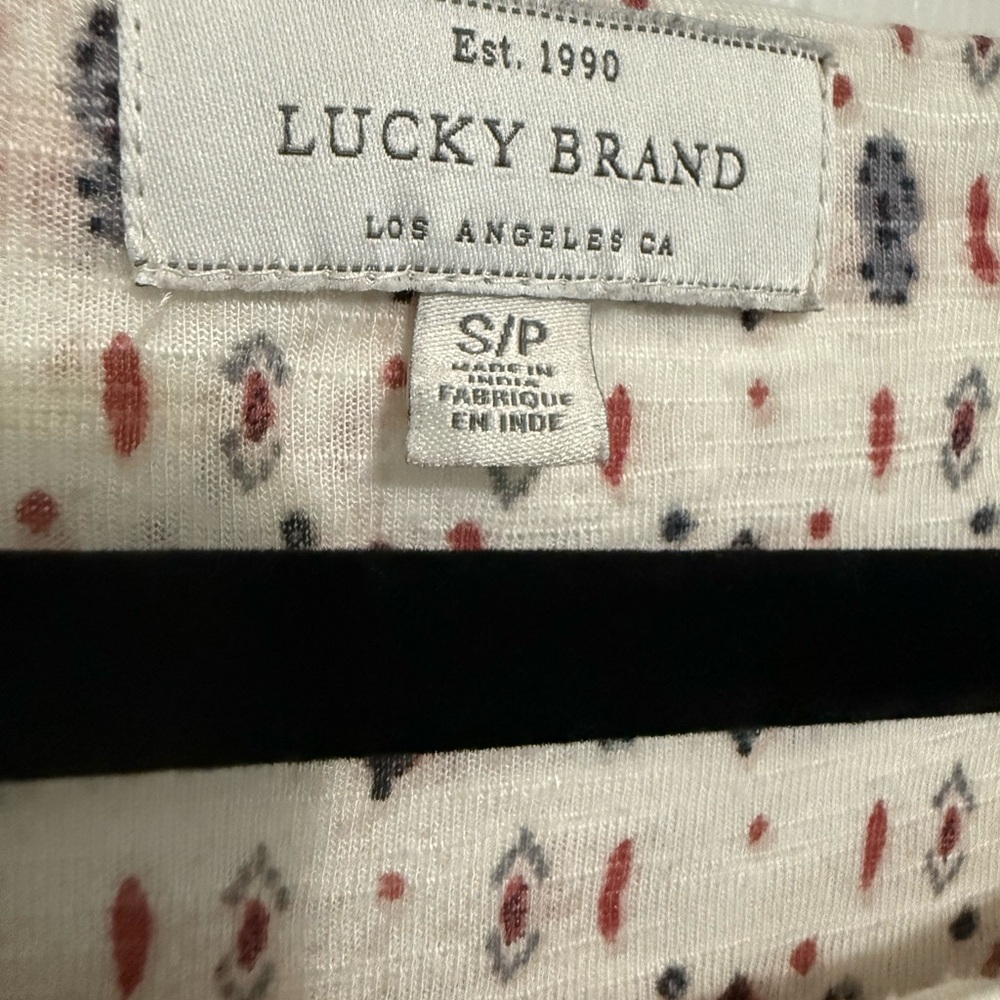 Lucky Brand Top *GREAT CONDITION* - Picture 7 of 8